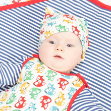 Load image into Gallery viewer, Baby in rainbow fox hat