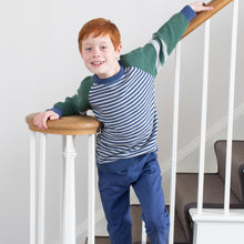 Load image into Gallery viewer, Boy in knoll jumper