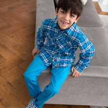 Load image into Gallery viewer, Boy in slim fit jeans