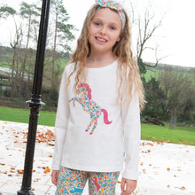 Load image into Gallery viewer, Girl in pretty pony t-shirt