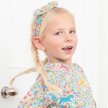 Load image into Gallery viewer, Girl in pretty pony bowband