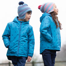 Load image into Gallery viewer, Girl in stripy hat and mitts