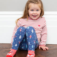 Load image into Gallery viewer, Girl in mini skate time leggings